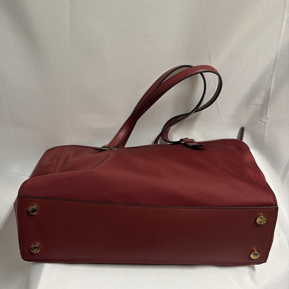 Michael Kors Sullivan Large Nylon Multifunction Top Zip Tote Brandy Red - Picture 10 of 12